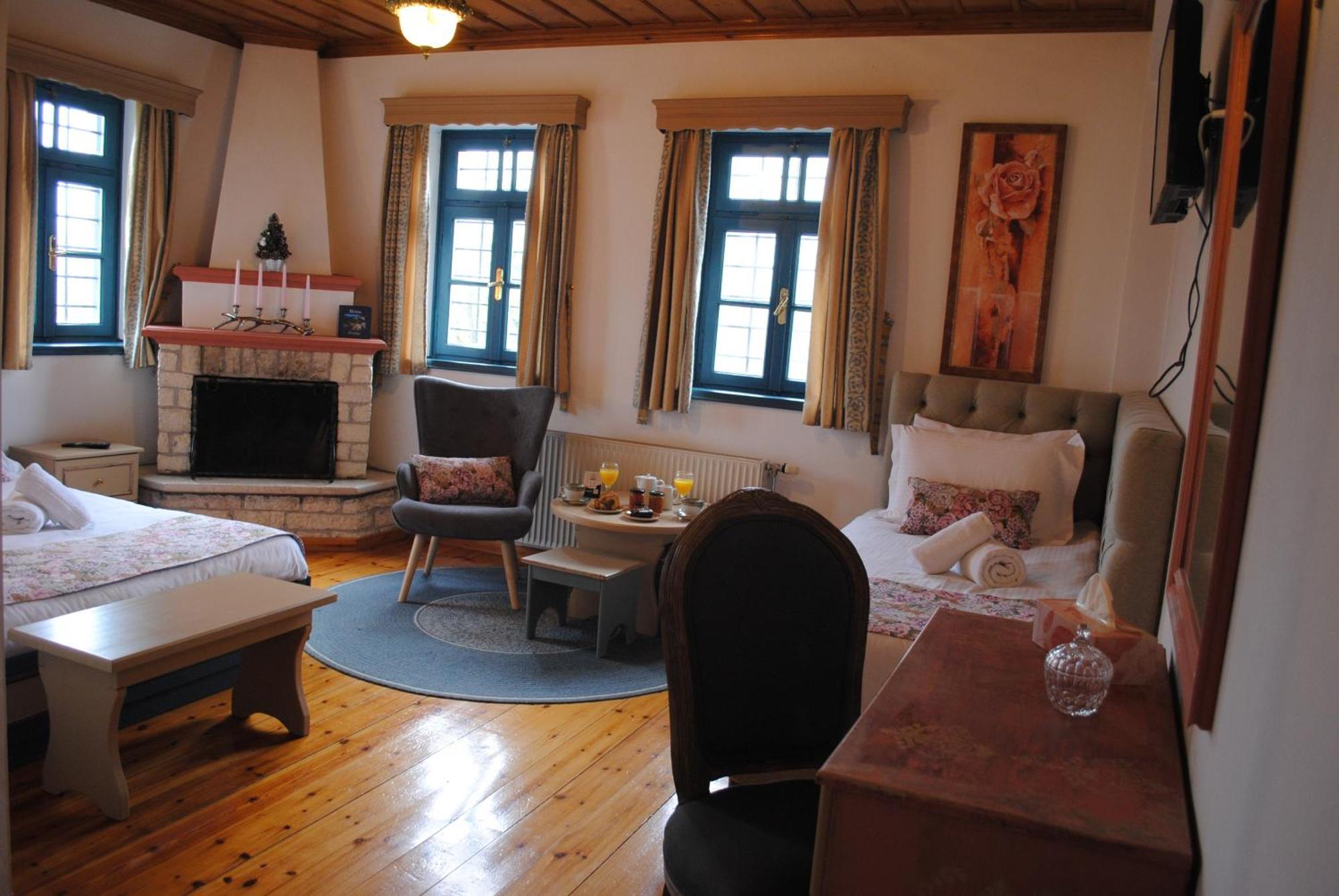 Andromachi'S Beloi Hotel Vitsa Bagian luar foto