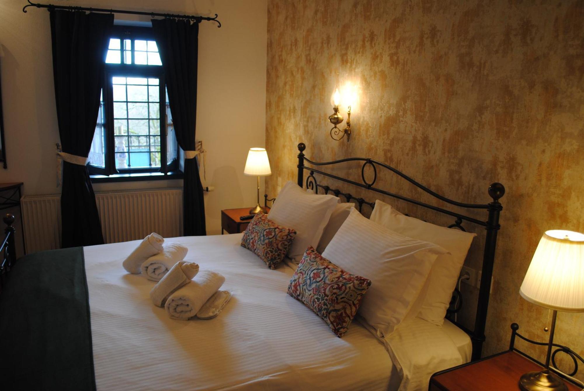 Andromachi'S Beloi Hotel Vitsa Bagian luar foto