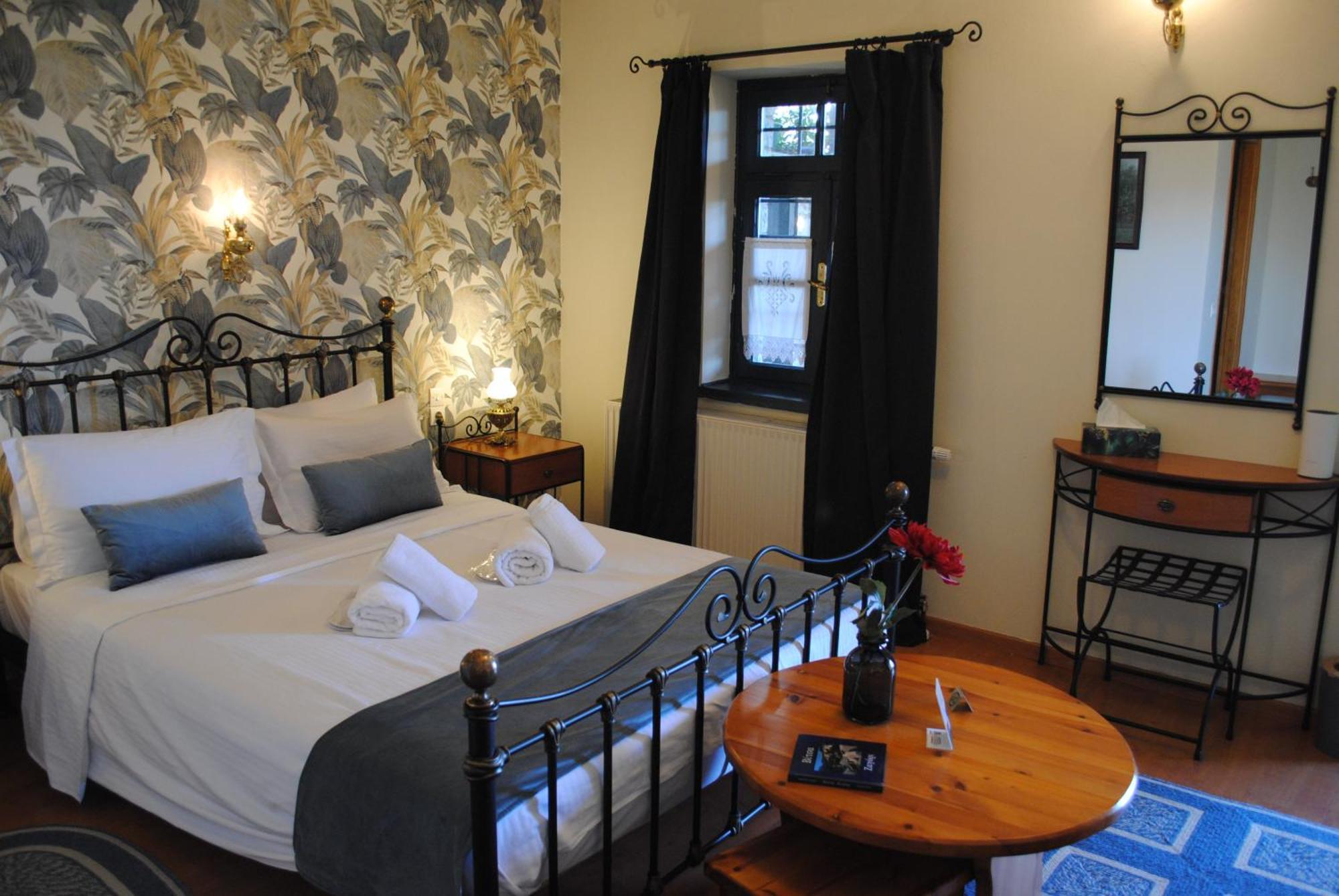 Andromachi'S Beloi Hotel Vitsa Bagian luar foto