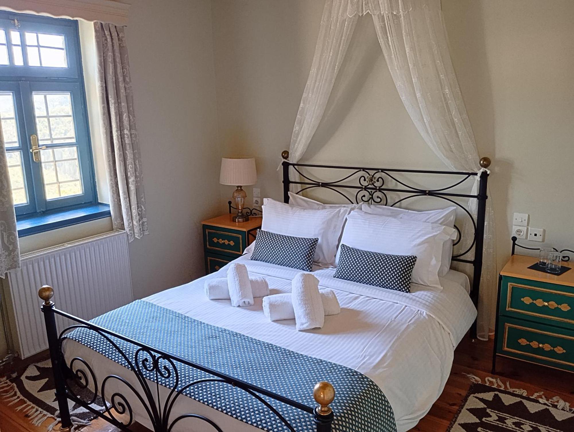 Andromachi'S Beloi Hotel Vitsa Bagian luar foto